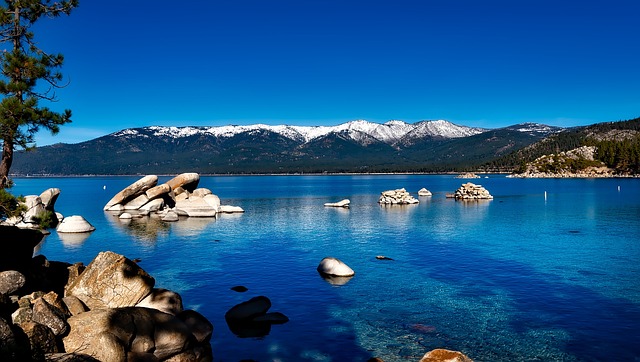 Lake Tahoe discount flights